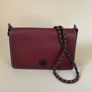 Glovetan Dinky 24 in Oxblood